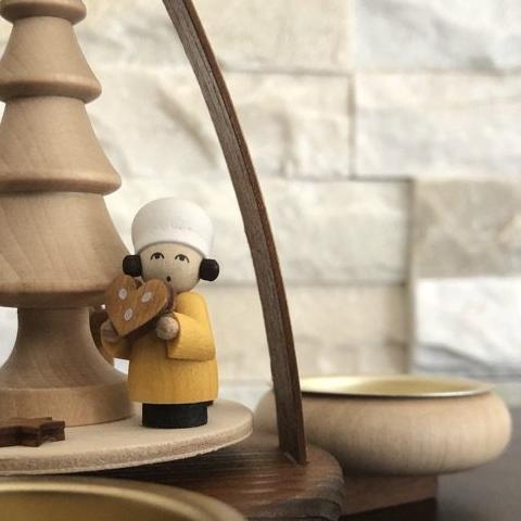 Christmas Pyramid (Medium)- Christmas Bakery